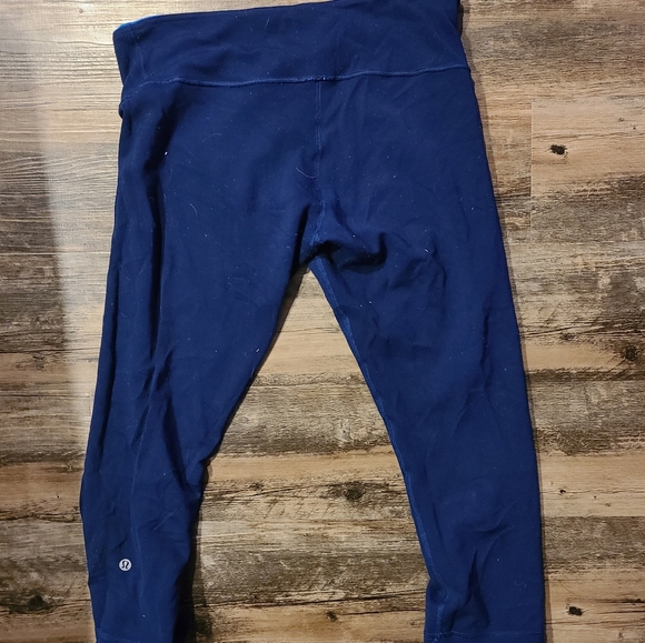 Lululemon Wunder Under Crop *Reversible - Picture 2 of 3